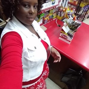 Meet your Posher, Lakisha